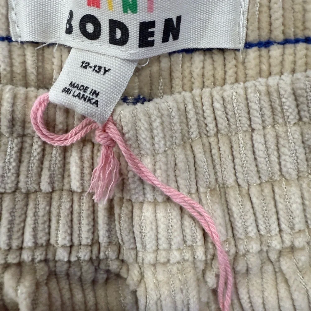 Mini Boden kids Corduroy Pants in Tan